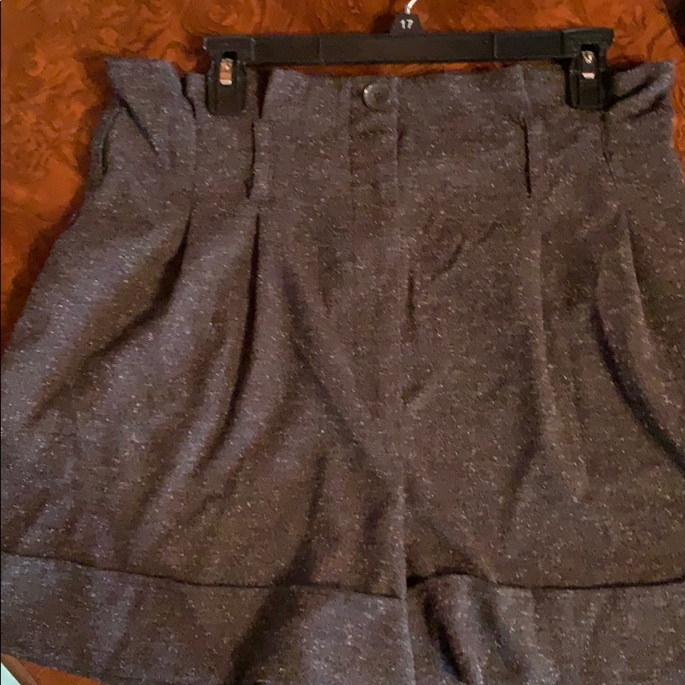 Cute high waisted shorts.